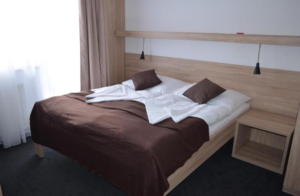 Hotel Ceska Farma Dolni Dvur المظهر الخارجي الصورة